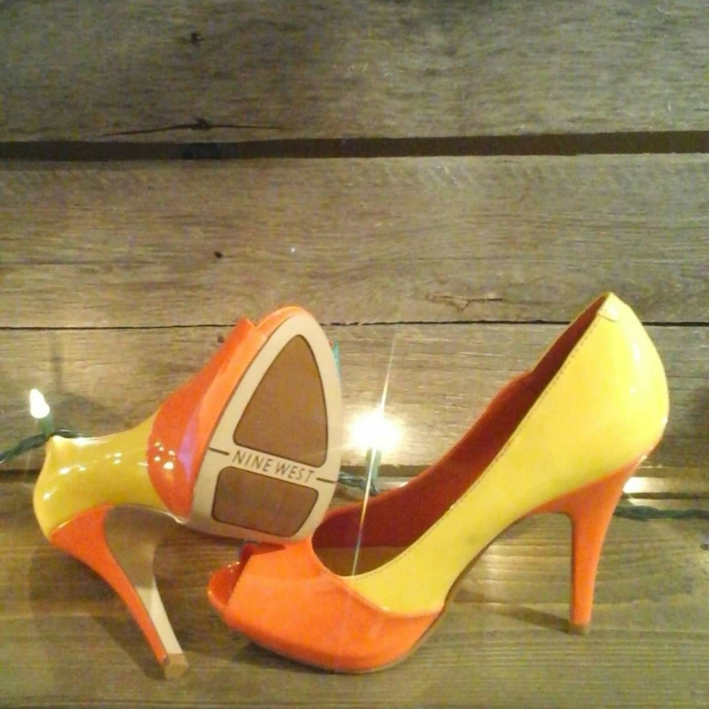 Nine West heel size 6